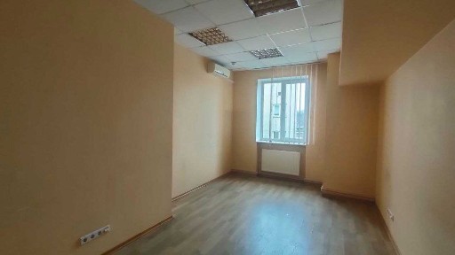 Здам офіс 38.4м2 (дві кімнати) в Офісному центрі на Сахарова