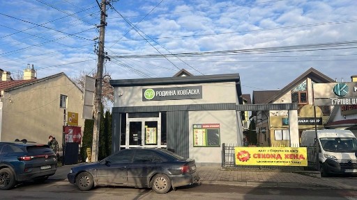 Оренда окремо стоячої комерційної будівлі в центрі Жовкви