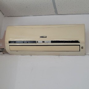 Без комісії ! Офіс 31 м² на Залізничній 7