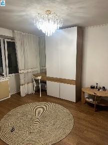 1-кімнатна, євроремонт, вільна з 1 січня, власник.