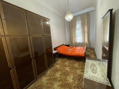 Сдам 2к кв центр Александровский проспект Книжка