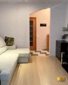 Продажа 1-комнатной квартиры 43.3 м², Верховинная ул., 37