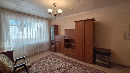 Сдам большую 1 к. квартиру на ж/м Парус/ тупик маршруток