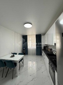 ‼️Продаж 2 кімнатної квартири Озерна 67.6м2 із технікою без комісії‼️