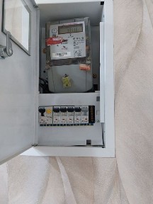 Продам 1 кімнатну квартиру в обкомівському будинку на Кондратьєва