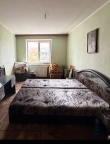 Продаеться 3 кімнатна квартира