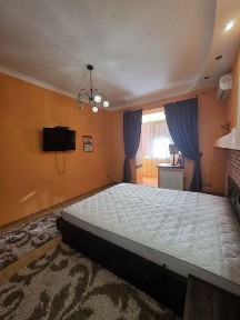 Продаж 2ох кімнатноі квартири Гленца