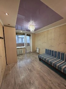 Продам 3-комнатную квартиру м. Масельского