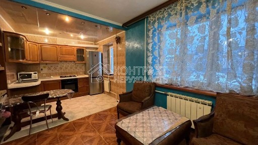 Продам 2 к центр Держпром Коломенська Научная