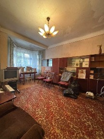 Продам простору 3 кімнатну у м. Шептицький