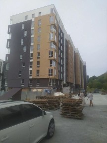 Продаж 2-кім квартира 76 м² 1/10 вул. Малоголосківська 90000$ Переуступ