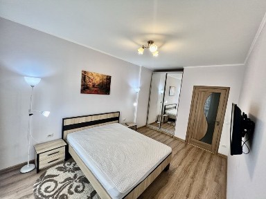 Продаж ЖК велика британія з двома балконами, ближній центр