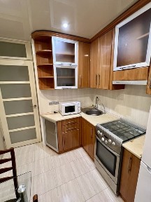 Оренда 3 кім. кв. вул. Любінська