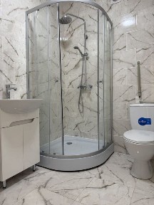 Продам 2-кімнатну квартиру в центрі