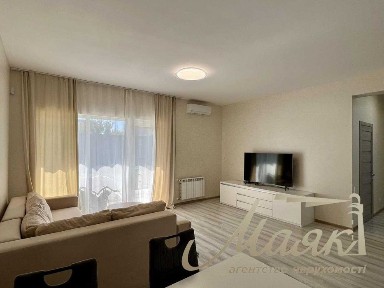 Оренду будинку в Гатному 145 м² з генератором