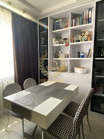 Простора стильна квартира з якісним ремонтом у зручній локації