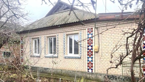 Продаж будинку ! Дуже зручна локація!