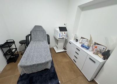 Продаж готового бізнесу Салон краси У-Квартал Софіївська Борщагівка