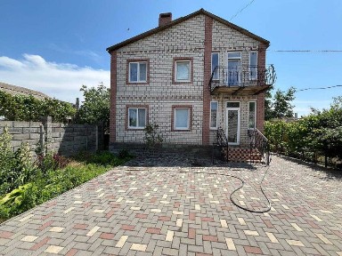 Продам відмінний якісний 2-х поверховий будинок