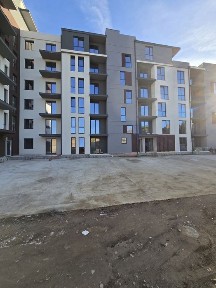 Продаж 2-кімнатної квартири-сирця в ЖК «Французький двір», вул. Руська