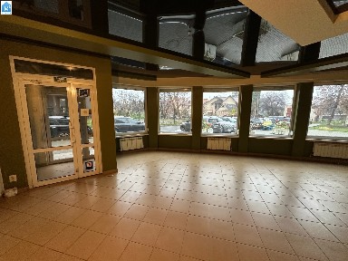 Оренда приміщення в центрі міста біля готелю 