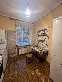 Продаж 2 кімнатної квартири по вул. Бортнянського (гараж +підвал)