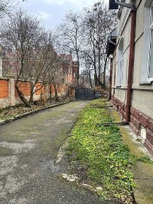 2 кім. квартира в історичному польському будинку по вул. Тарнавського