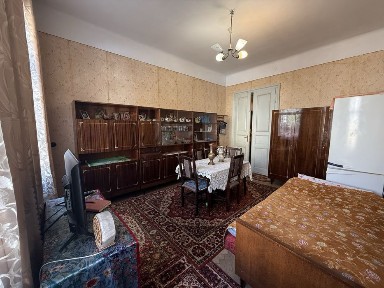 2кім квартира в центрі міста