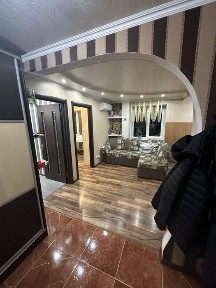 Продам 2 кім квартиру (переплановану з 3кім) в центрі міста