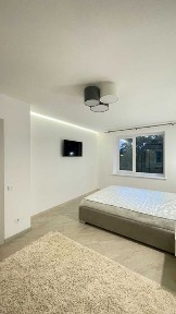 Здається однокімнатна квартира в новобудові по вул. Целевича