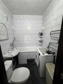 Квартира біля літака (л3)