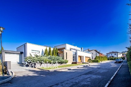 Без комісії - продам фешенебельний будинок Флорінка-1 (Флоринка)