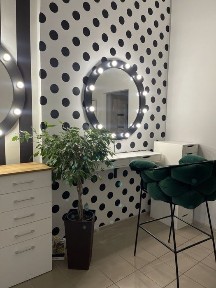 Здається в оренду робоче місце для візажиста, бровиста