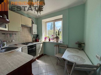 Трехкомнатная Центр. Газ. Балкон. єВідновлення