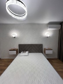 Оренда шикарної нової квартири в ЖК Домашній