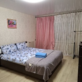 Посуточно Каменское 3 спальных места. Левый берег!