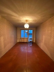 1-кімнатна квартира під ваш ремонт біля ринку 