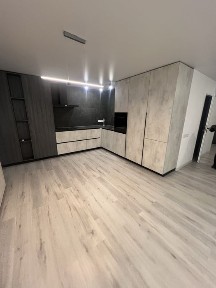 Оренда трьохкімнатної квартири з паркінгом в ЖК Яровиця