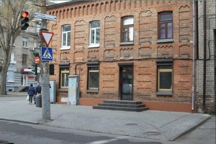 Сдам помещение, магазин, салон на ул. Мономаха и Плеханова, центр