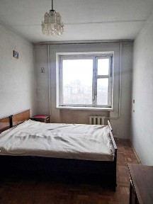 Продається 2 кімнатна квартира по вулиці Листопадна