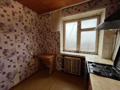 Продаж роздільної 3к квартири Рудана