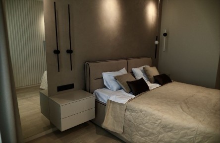 Київ, Печерський, вулиця Іоанна Павла II 12