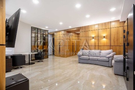 Аренда квартиры в элитном центре Киева - Печерск - Леси Украинки 7а