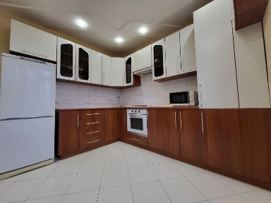 Аренда 1-комнатной квартиры 46 м², Небесной Сотни ул.