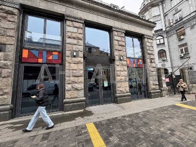 Здам торгове приміщення по вул. Хрещатик, Бессарабський ринок