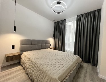 Здається 1,5 кім в ЖК Фемелі центр міста