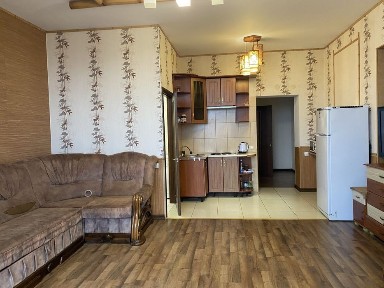 Сдам до лета 1 ком. в переулке Хантадзе