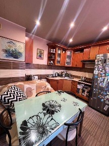 Оренда 2-кім. будинка вул. Бескидська