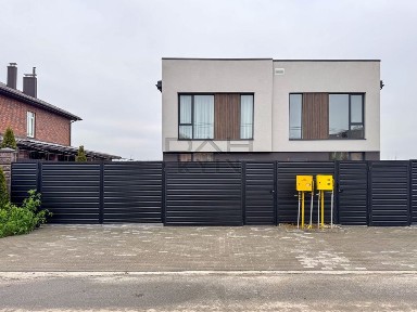 Фасадний дуплекс з окремим заїздом та ремонтом, Софіївська Борщагівка