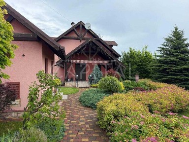 Будинок з виходом на озеро Мостище 27 соток / свій САД ПІДВАЛ КАМІН